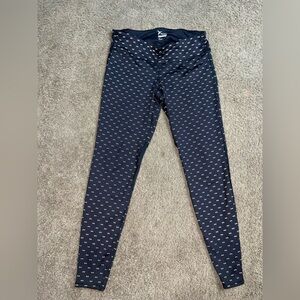 Large Old Navy Activewear Reflective Leggings